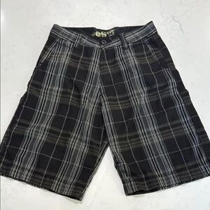 West 49 youth boys Black Plaid Shorts.  Size Large